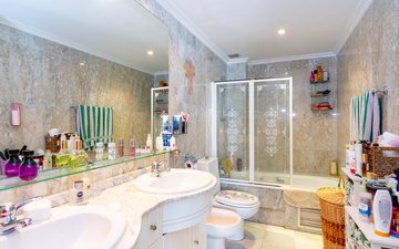 Property slide 20