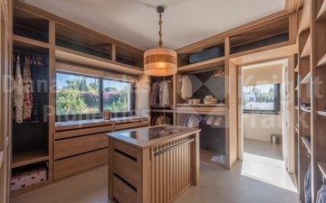 Property slide 19