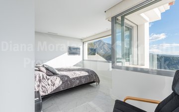 Property slide 18
