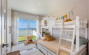Property slide 17