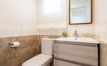 Property slide 21