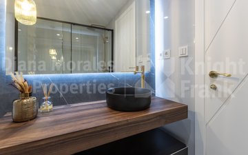 Property slide 18