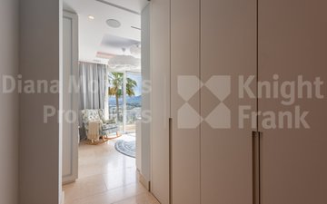 Property slide 32