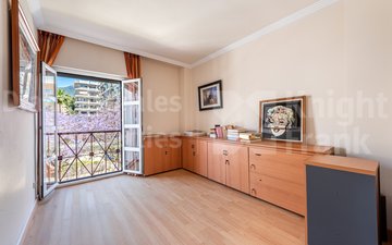 Property slide 18