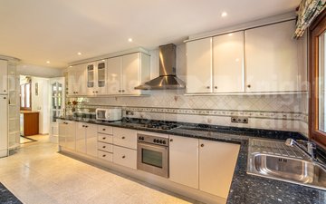 Property slide 17