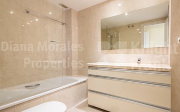 Property slide 20