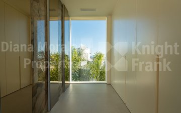 Property slide 31