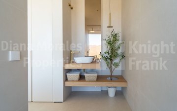 Property slide 21
