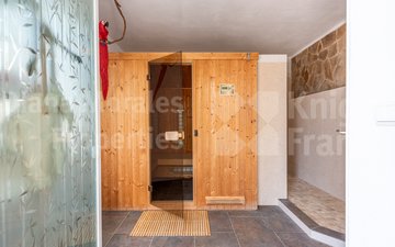 Property slide 44