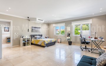Property slide 32