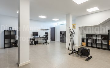 Property slide 33