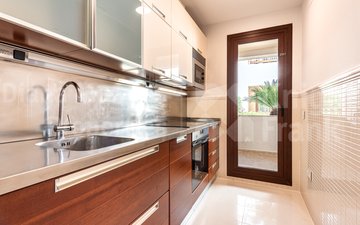 Property slide 10