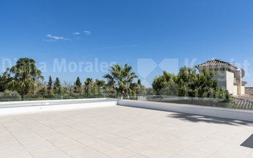 Property slide 32