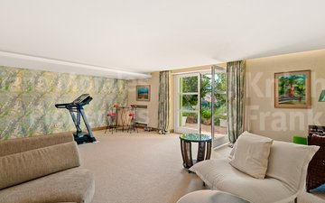 Property slide 19