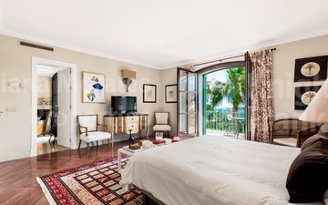 Property slide 10