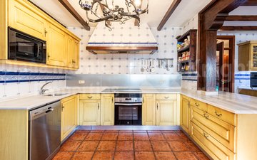 Property slide 20