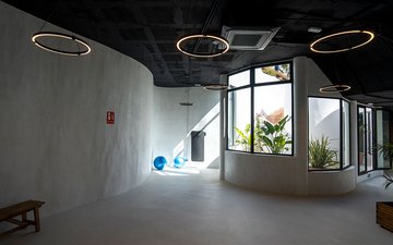 Property slide 21