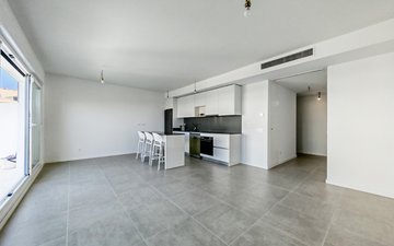 Property slide 6