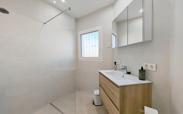 Property slide 23