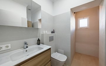 Property slide 21