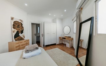 Property slide 25