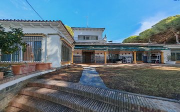 Property slide 24