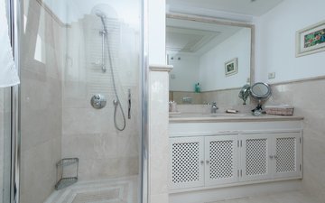 Eigenschaftsfolie 13