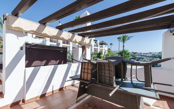 Eigenschaftsfolie 18