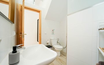 Property slide 25