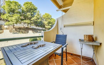 Property slide 16