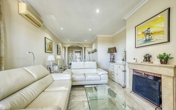 Property slide 21
