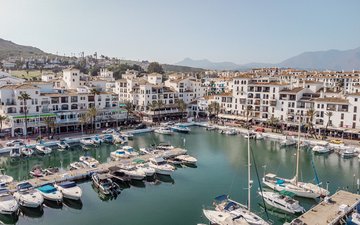 Slajd nieruchomości 44