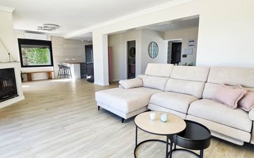 Slajd nieruchomości 33