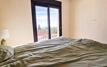 Slajd nieruchomości 25