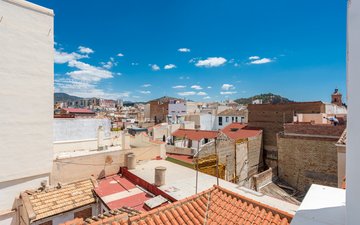 Property slide 21
