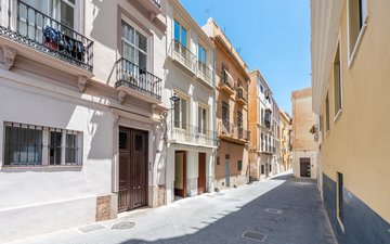Property slide 19