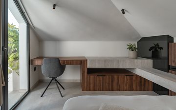 Property slide 15