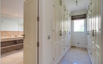 Property slide 21
