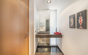 Property slide 22