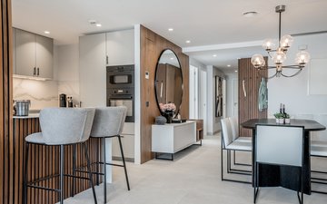 Eigenschaftsfolie 24