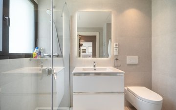 Property slide 21