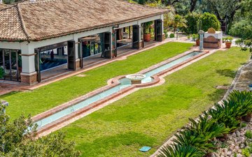 Property slide 18