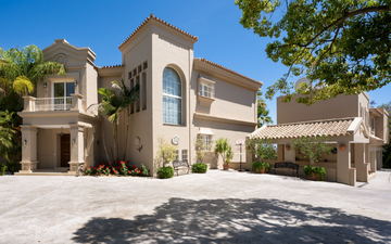 Slajd nieruchomości 8