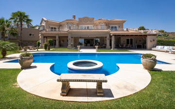 Slajd nieruchomości 18