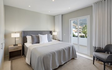 Property slide 20