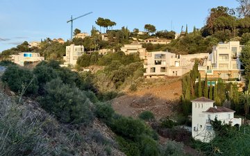 Property slide 21