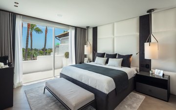 Property slide 18