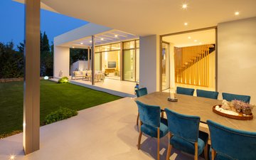 Property slide 32