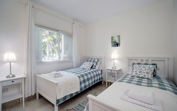 Property slide 14
