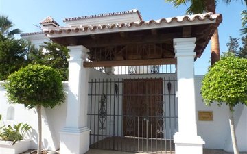 Property slide 18